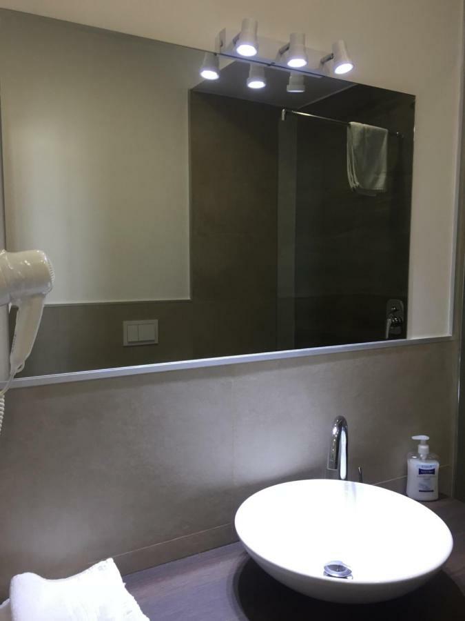 Residenza Garibaldi Apartment Наполи Екстериор снимка