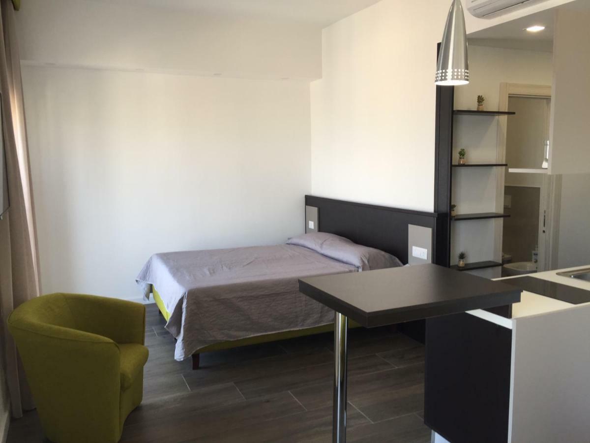 Residenza Garibaldi Apartment Наполи Екстериор снимка