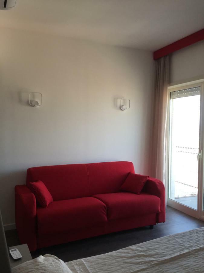 Residenza Garibaldi Apartment Наполи Екстериор снимка