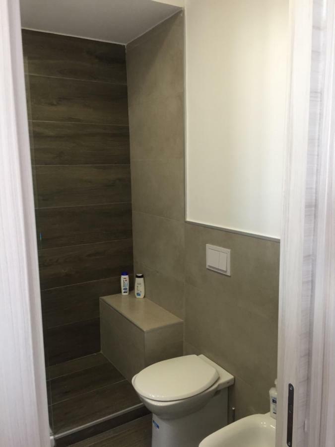 Residenza Garibaldi Apartment Наполи Екстериор снимка